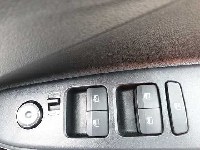 Hyundai i10 1.2 MPi SE Connect 5dr Auto