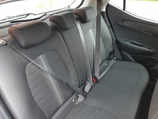 Hyundai i10 1.2 MPi SE Connect 5dr Auto