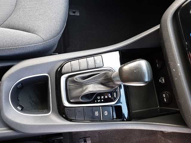 Hyundai IONIQ 1.6 GDi Hybrid Premium SE 5dr DCT