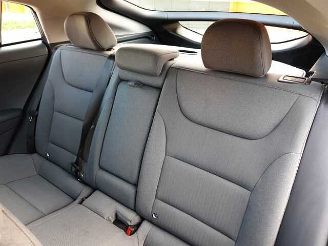 Hyundai IONIQ 1.6 GDi Hybrid Premium SE 5dr DCT