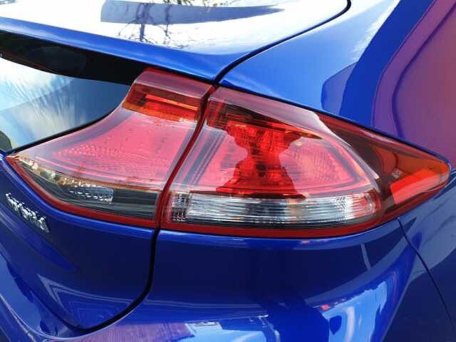 Hyundai IONIQ 1.6 GDi Hybrid Premium SE 5dr DCT