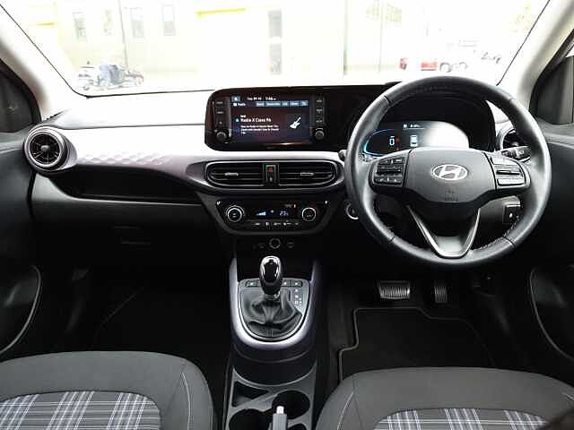Hyundai i10 1.0 MPi Premium 5dr Auto