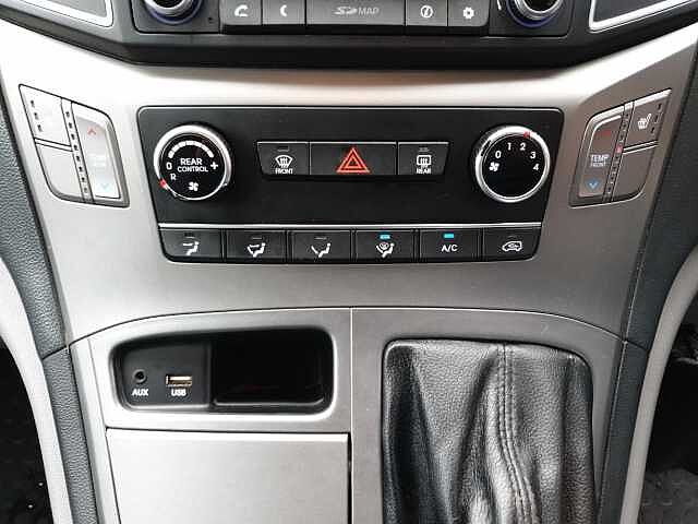 Hyundai i800 2.5 CRDi SE Nav 5dr