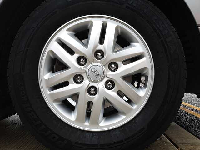 Hyundai i800 2.5 CRDi SE Nav 5dr