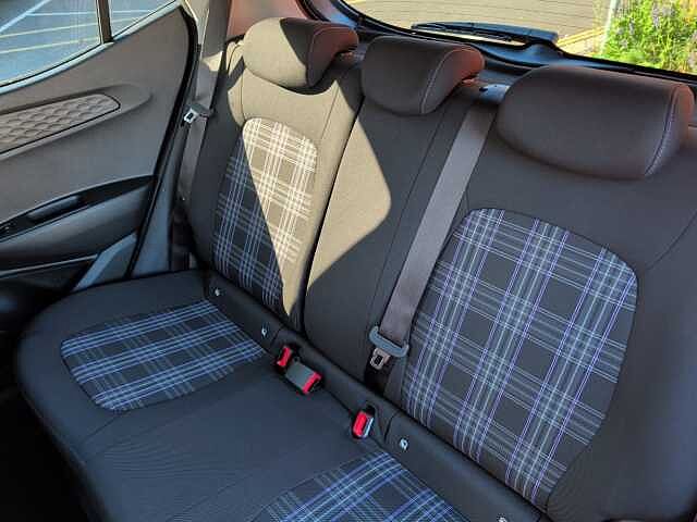 Hyundai i10 1.2 [79] Premium 5dr Auto [Nav]