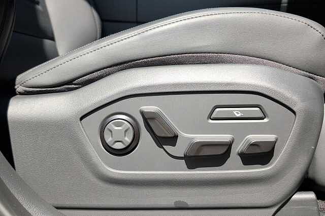 Hyundai SANTA FE 1.6 TGDi 239 Hybrid Calligraphy 5dr Auto