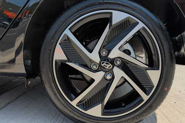 Hyundai i10 1.2 [79] Premium 5dr [Nav]