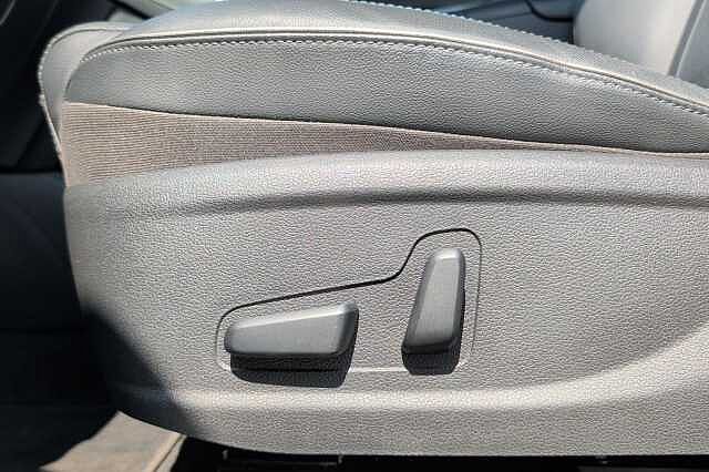 Hyundai SANTA FE 1.6 TGDi Hybrid Ultimate 5dr 4WD Auto