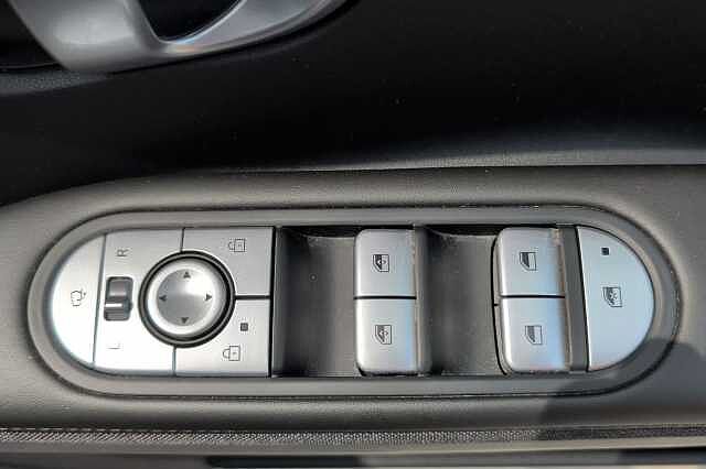 Hyundai IONIQ 5 125kW Ultimate 58 kWh 5dr Auto