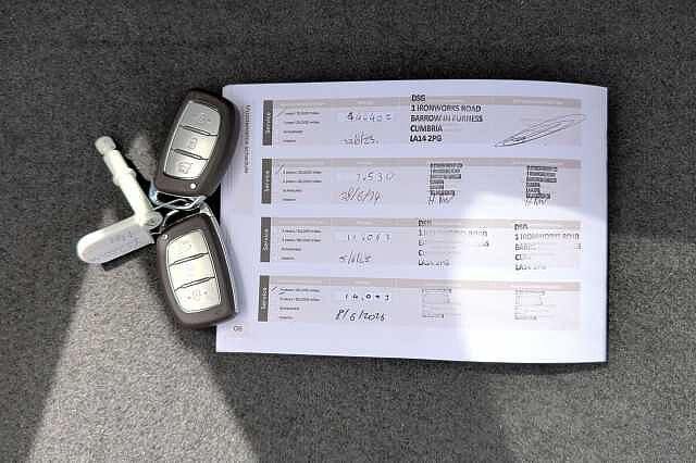 Hyundai IONIQ 1.6 GDi Plug-in Hybrid Premium SE 5dr DCT