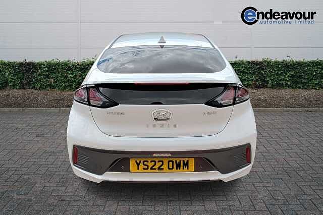 Hyundai IONIQ 1.6 GDi Plug-in Hybrid Premium SE 5dr DCT
