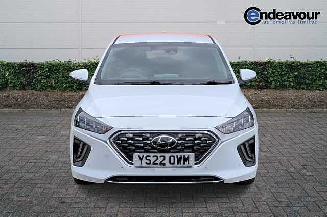 Hyundai IONIQ 1.6 GDi Plug-in Hybrid Premium SE 5dr DCT