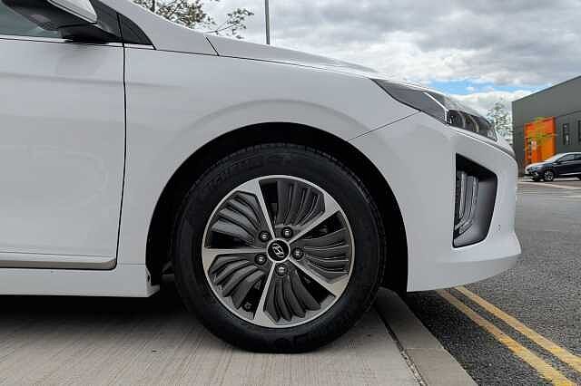Hyundai IONIQ 1.6 GDi Plug-in Hybrid Premium SE 5dr DCT