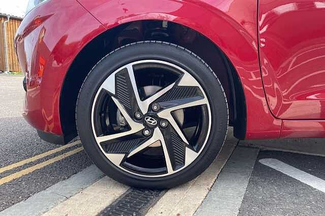 Hyundai i10 1.2 MPi Premium 5dr