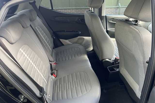 Hyundai i10 1.2 MPi Premium 5dr Auto