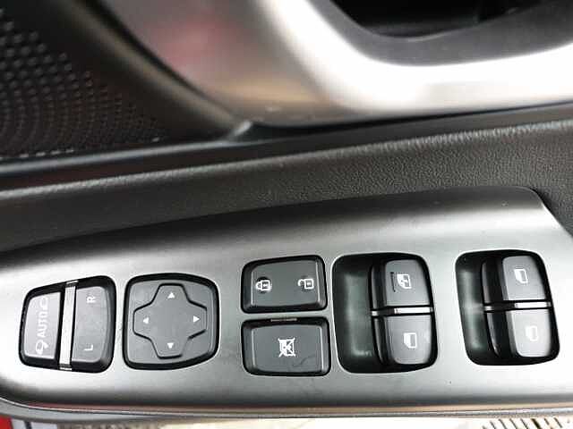 Hyundai KONA 1.6 GDi Hybrid Ultimate 5dr DCT