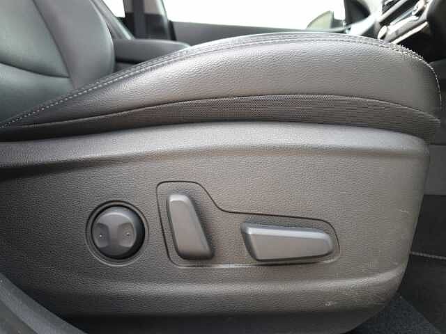 Hyundai KONA 1.6 GDi Hybrid Ultimate 5dr DCT