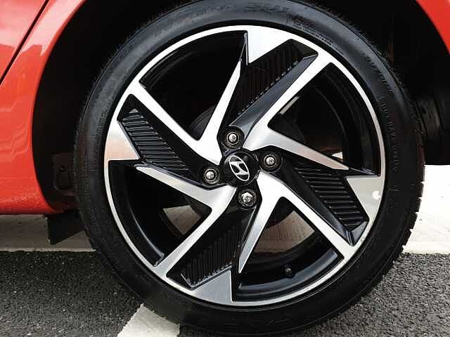 Hyundai i10 1.2 MPi Premium 5dr