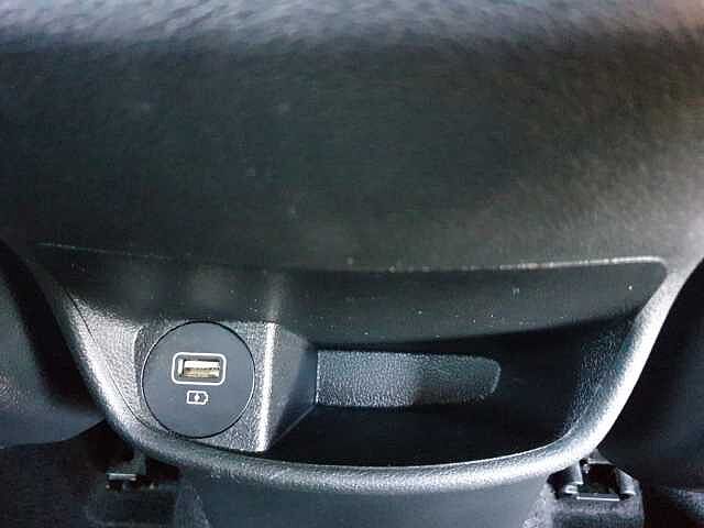 Hyundai KONA 1.6 GDi Hybrid Premium 5dr DCT Red