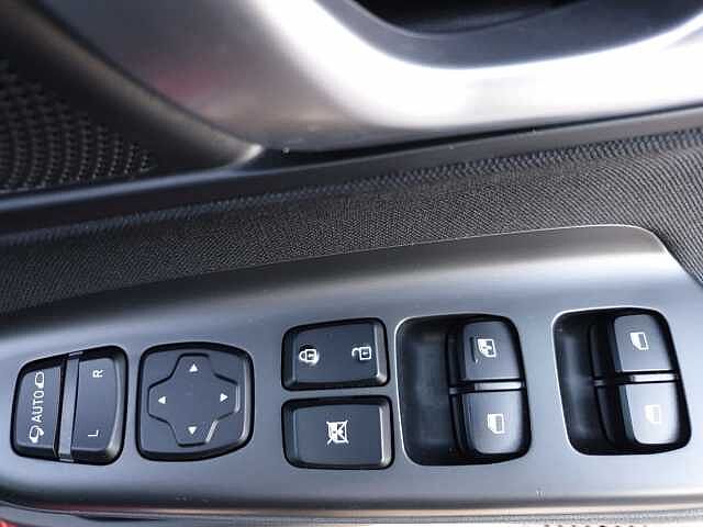 Hyundai KONA 1.6 GDi Hybrid Premium 5dr DCT Red