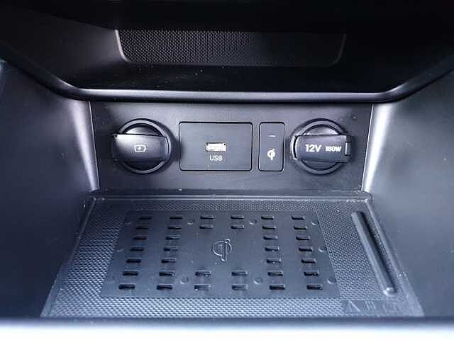 Hyundai KONA 1.6 GDi Hybrid Premium 5dr DCT Red