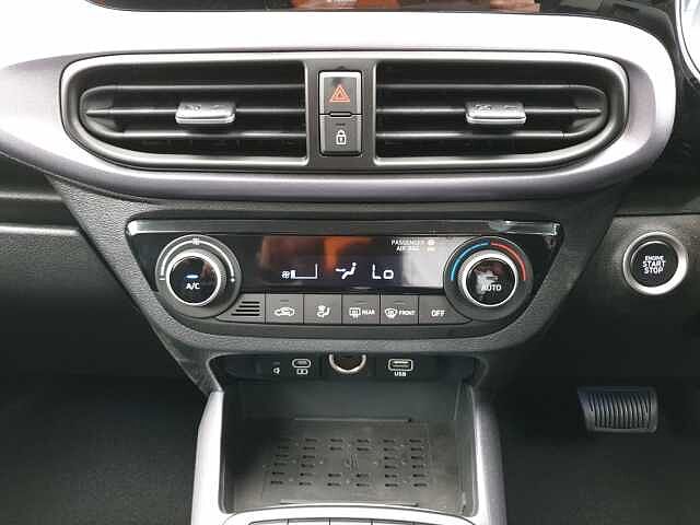 Hyundai i10 1.0 2025MY Premium AMT