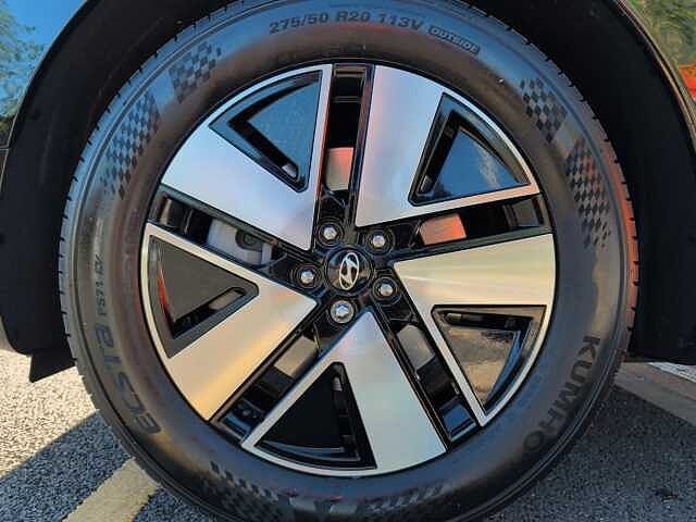 Hyundai IONIQ 9 226kW Ultimate 110kWh 5dr AWD Auto