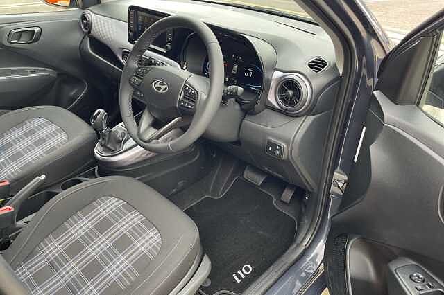 Hyundai i10 1.2 [79] Premium 5dr Auto [Nav]