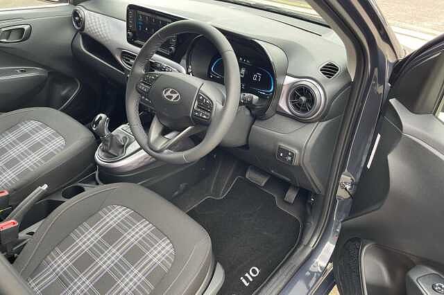 Hyundai i10 1.2 [79] Premium 5dr Auto [Nav]