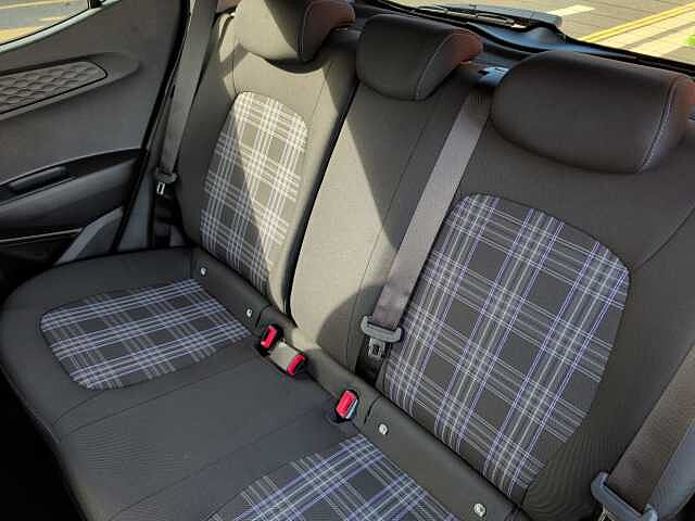 Hyundai i10 1.2 [79] Premium 5dr Auto [Nav]