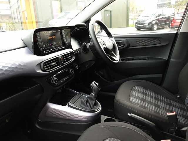 Hyundai i10 1.0 [63] Premium 5dr Auto [Nav]