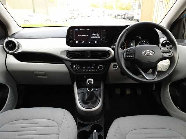 Hyundai i10 1.0 MPi Premium 5dr