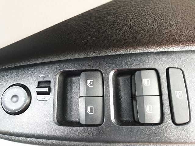 Hyundai i10 1.0 MPi Premium 5dr