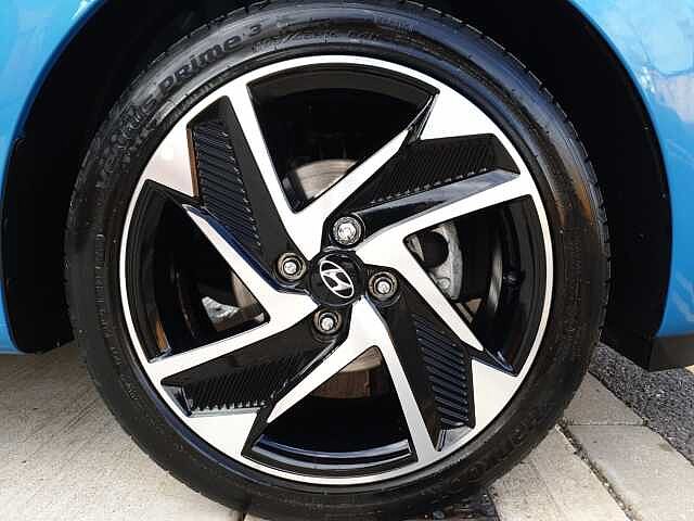 Hyundai i10 1.0 MPi Premium 5dr