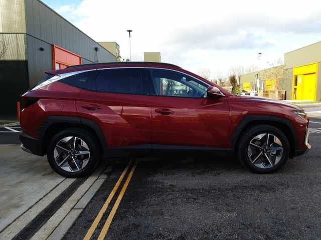 Hyundai TUCSON 1.6T Plug-in Hybrid Premium 5dr 4WD Auto