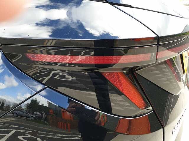 Hyundai TUCSON 1.6T Hybrid N Line S 5dr Auto Black