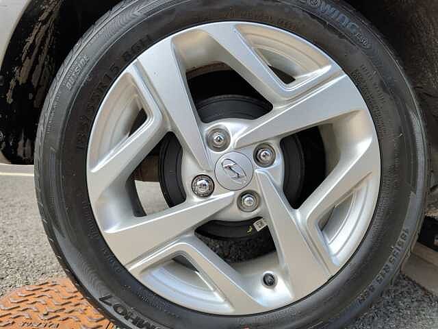Hyundai i10 1.2 MPi SE Connect 5dr