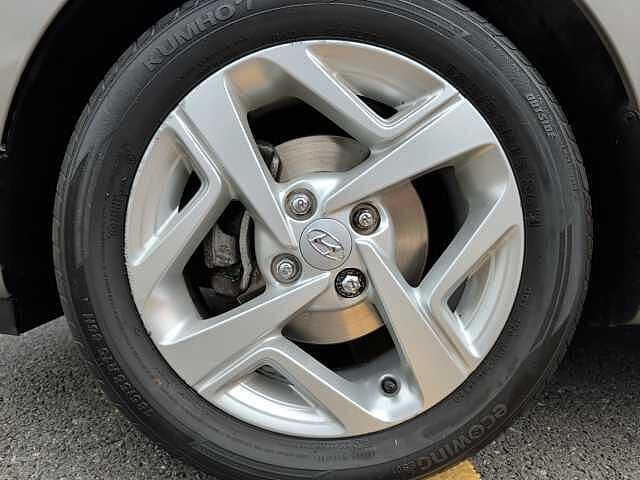Hyundai i10 1.2 MPi SE Connect 5dr