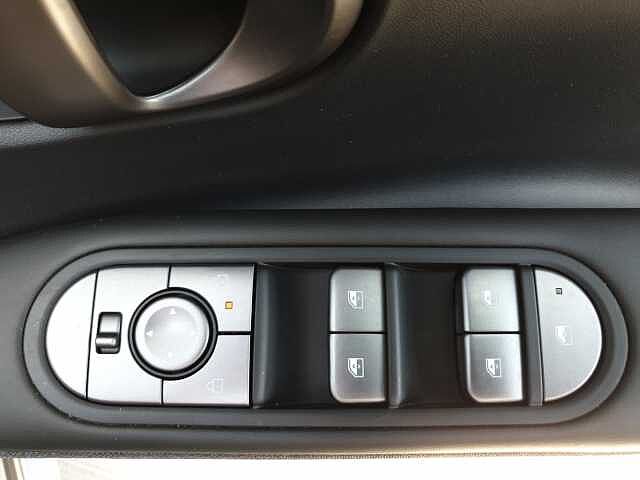 Hyundai IONIQ 5 168kW Ultimate 84 kWh 5dr Auto