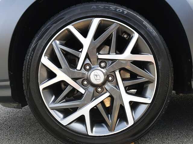 Hyundai KONA 1.6 GDi Hybrid Premium 5dr DCT