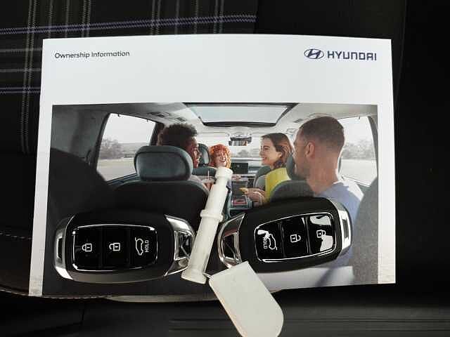 Hyundai i10 1.0 AMT. 2025MY Premium