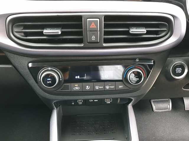 Hyundai i10 1.0 AMT. 2025MY Premium