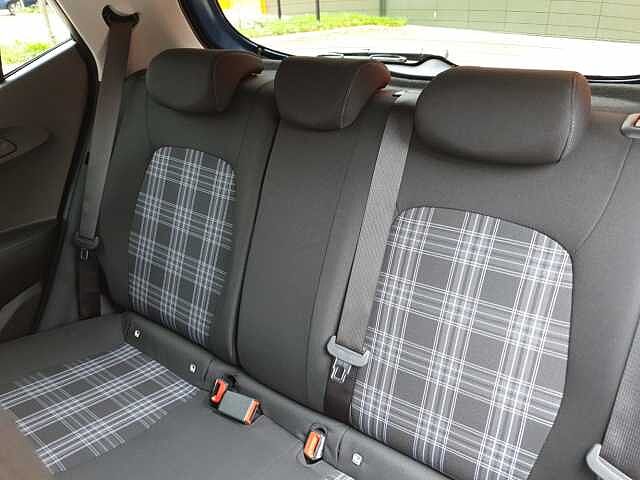 Hyundai i10 1.2 [79] Premium 5dr Auto [Nav]