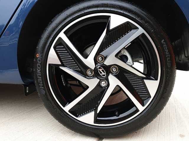 Hyundai i10 1.2 [79] Premium 5dr Auto [Nav]