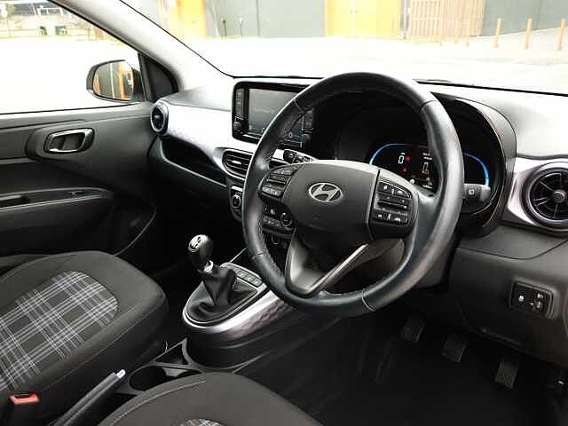 Hyundai i10 1.2 MPi Premium 5dr