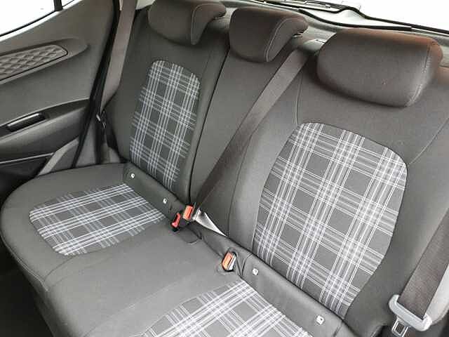 Hyundai i10 1.2 MPi Premium 5dr