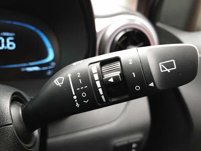 Hyundai i10 1.2 MPi Premium 5dr