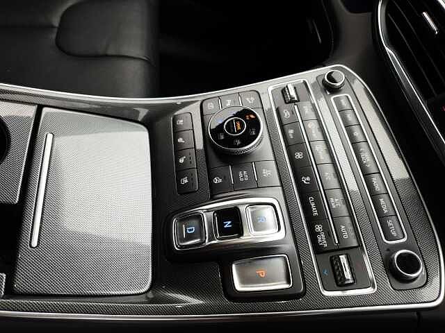 Hyundai SANTA FE 1.6 TGDi Plug-in Hybrid Ultimate 5dr 4WD Auto Grey