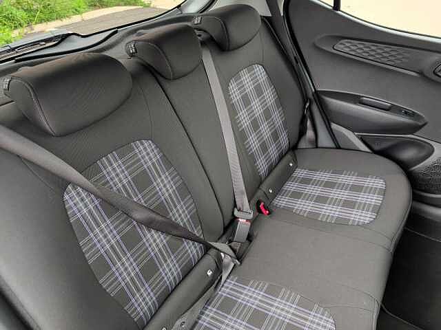 Hyundai i10 1.2 [79] Premium 5dr Auto [Nav]