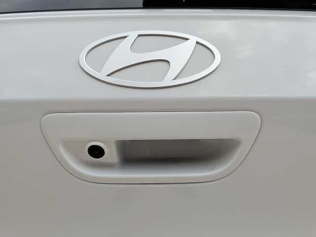 Hyundai i10 1.2 [79] Premium 5dr [Nav]
